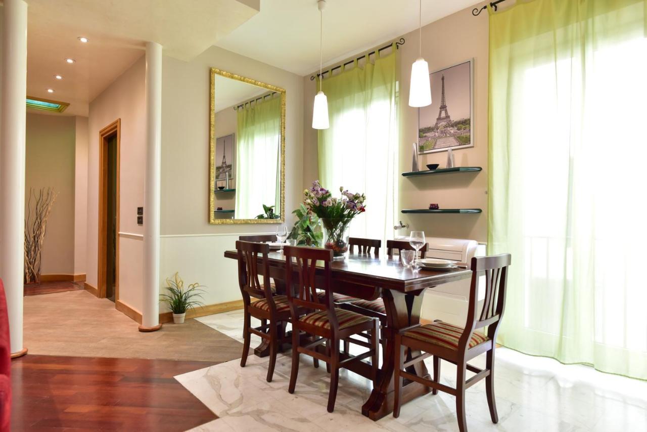 Elegant & Cozy Apartment In The Heart Of Rome Bagian luar foto