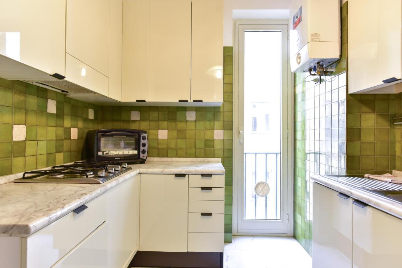 Elegant & Cozy Apartment In The Heart Of Rome Bagian luar foto